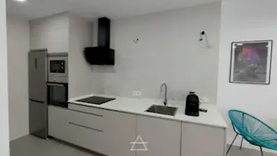 LOCAL A VIVIENDA VALDELAGRANA