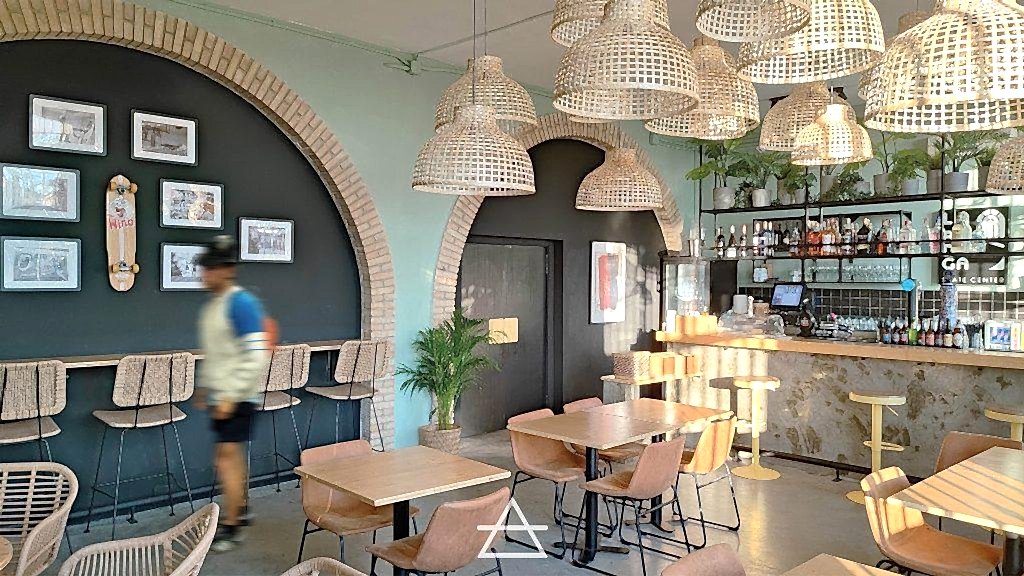 INTERIOSIMO BAR CADIZ